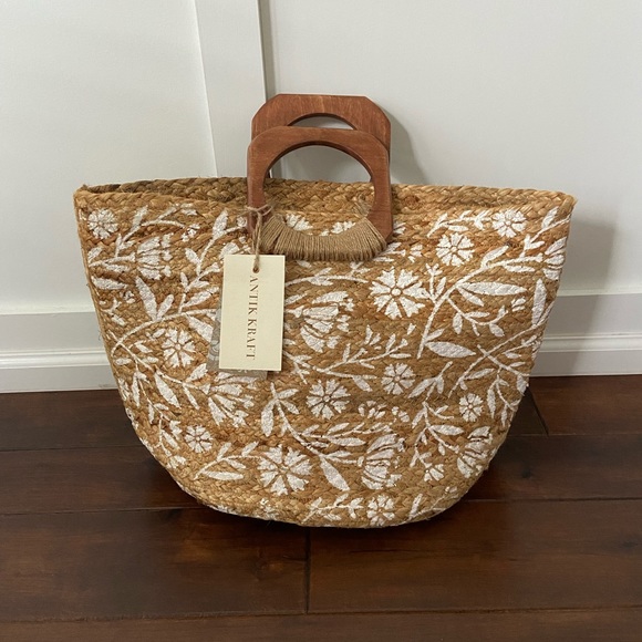 Antik Kraft Handbags - Antik Kraft Printed Straw Tote Bag NWT